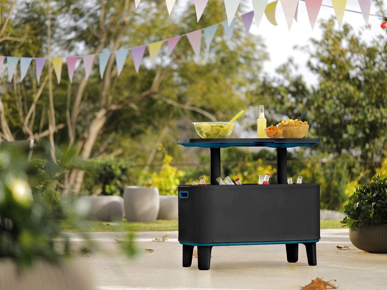 Party setting with Breeze Bar loaded with drinks