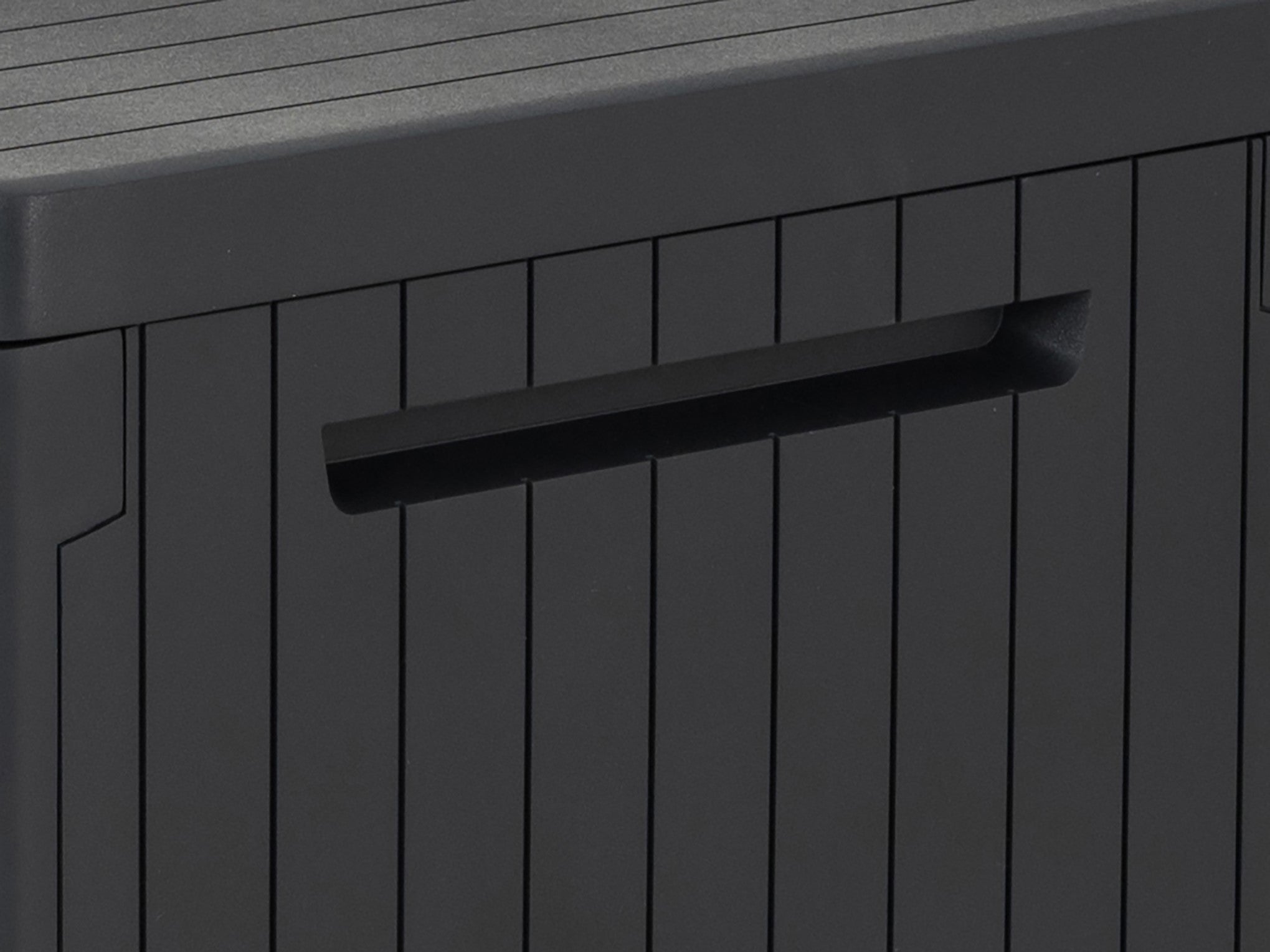 Wood like paneling effect with handles built in