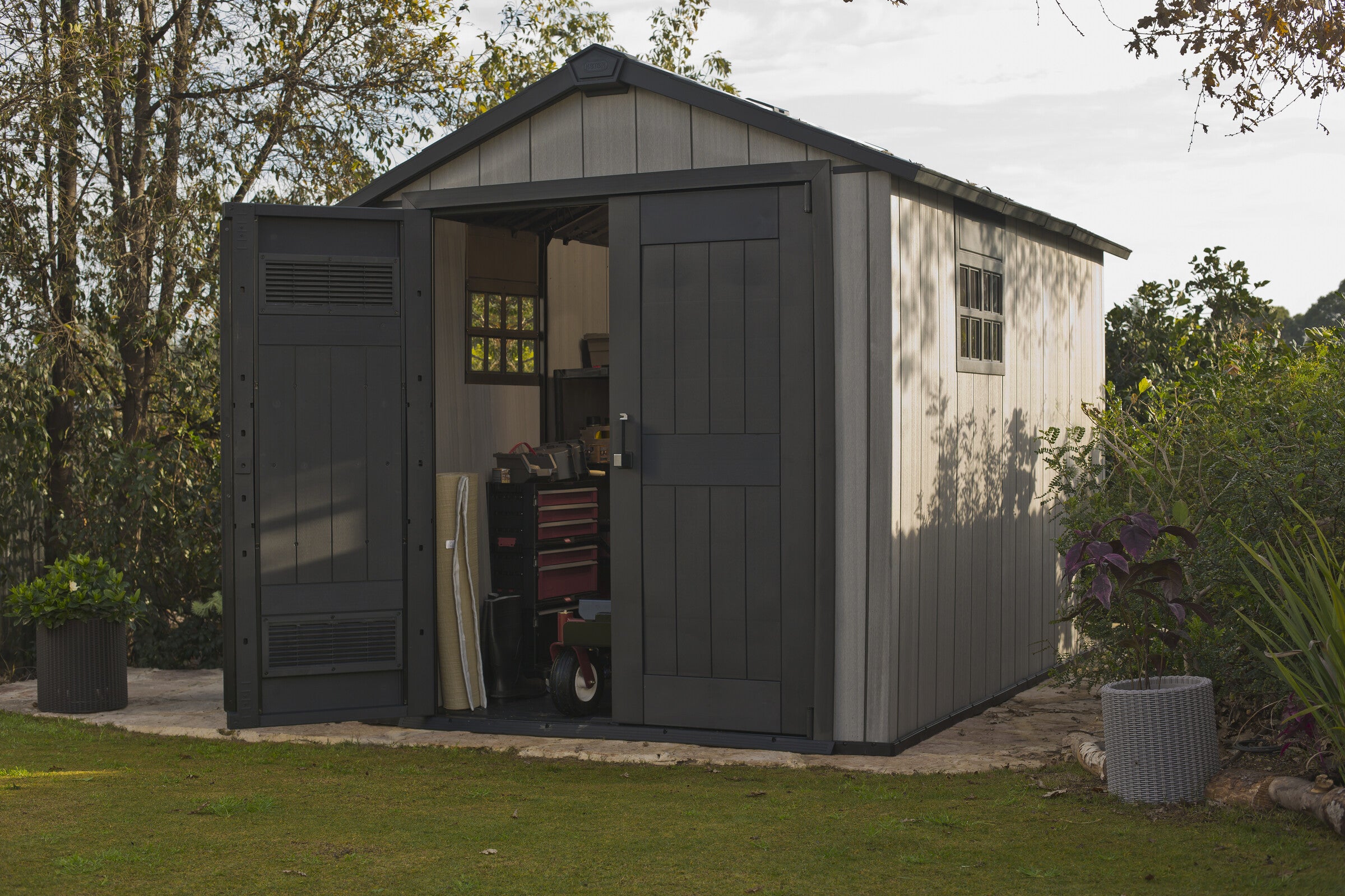 Keter Oakland 7511 Garden shed with double doors